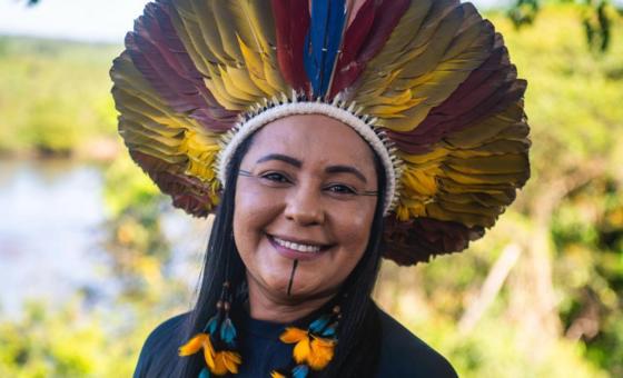 زعيمة من السكان الأصليين في البرازيل.